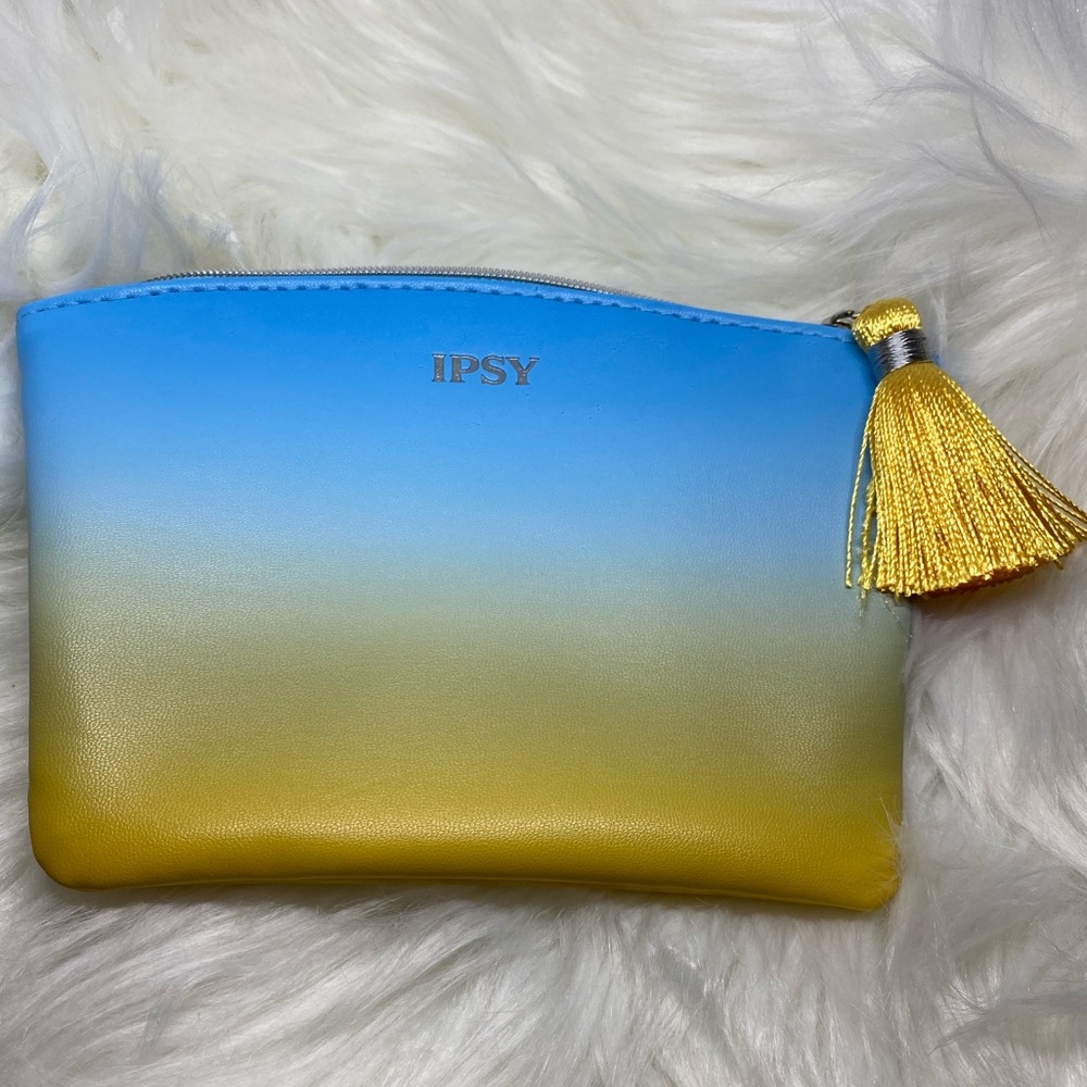 3/$12! Ipsy May 2020 Glam Bag from Glam Bag Plus